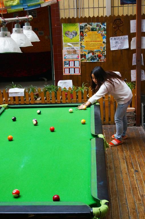 Dengba Hostel Chengdu Branch Экстерьер фото