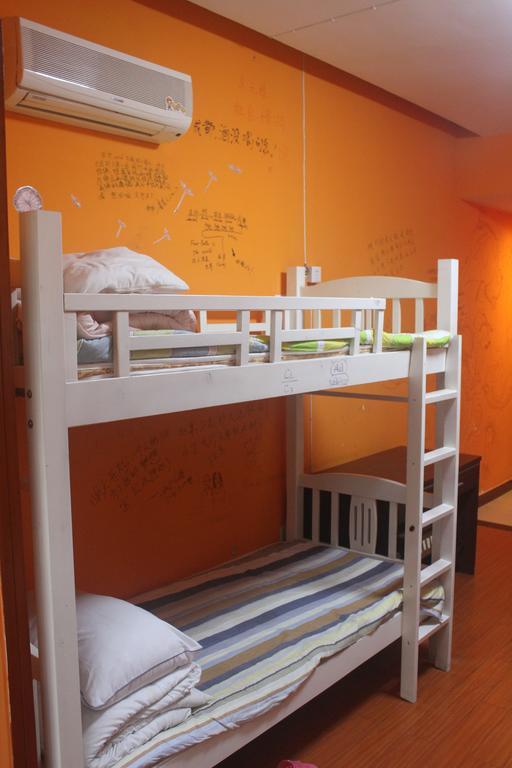 Dengba Hostel Chengdu Branch Номер фото